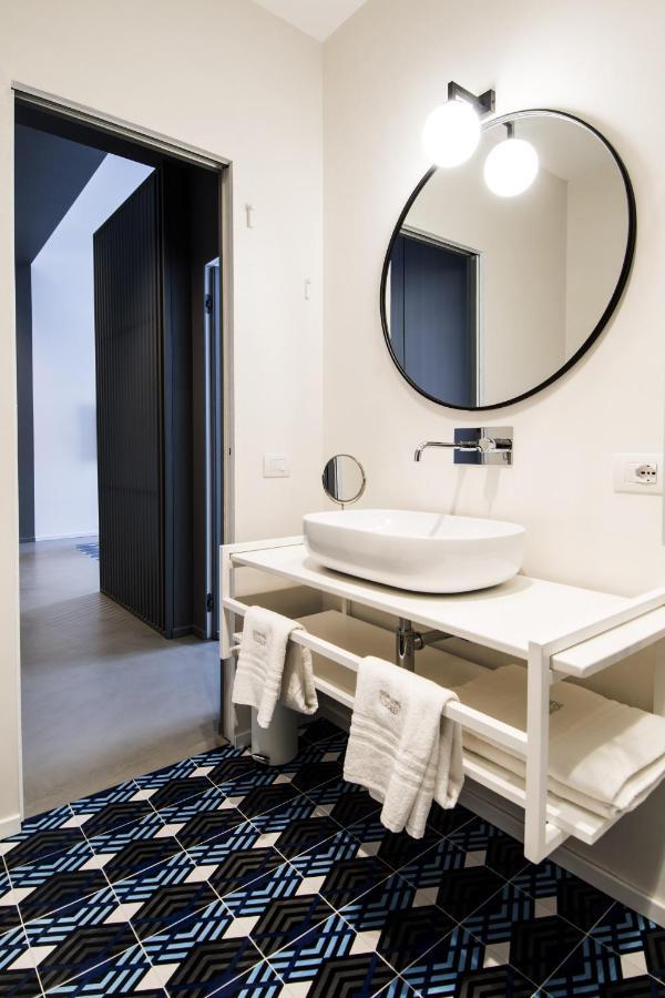 Toraldo Suites - Dimore Partenopee เนเปิลส์ ภายนอก รูปภาพ