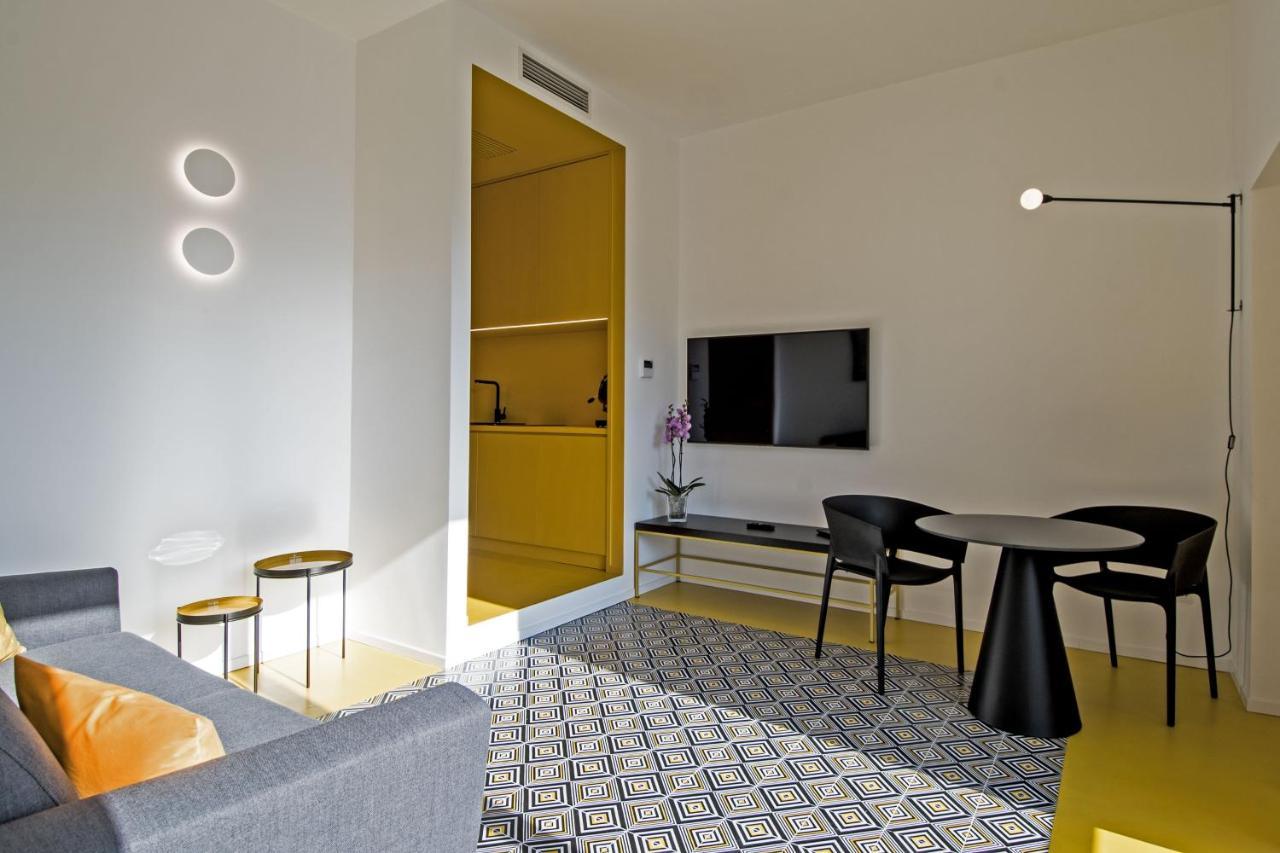 Toraldo Suites - Dimore Partenopee เนเปิลส์ ภายนอก รูปภาพ