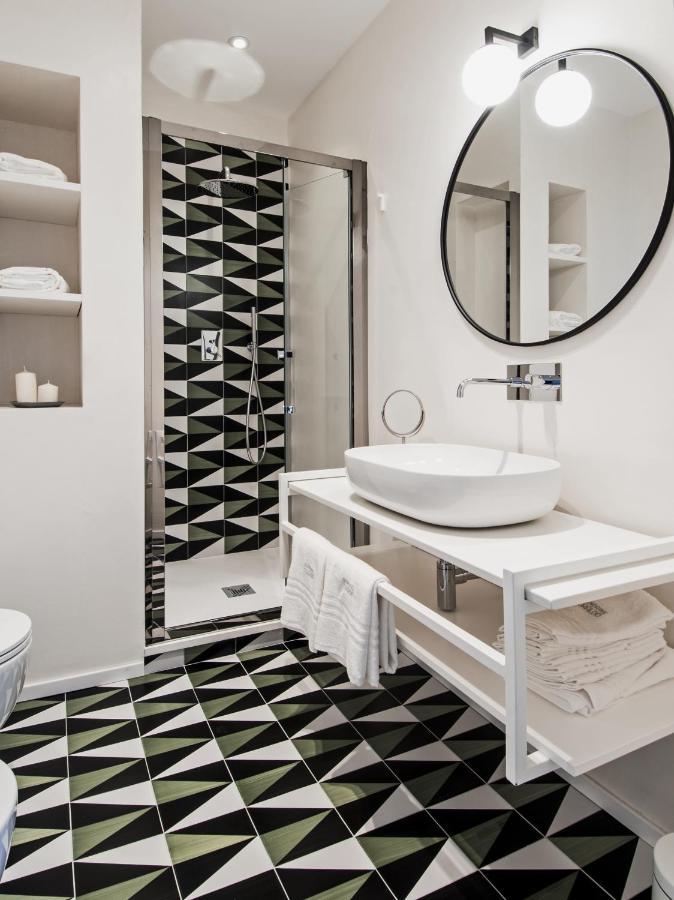 Toraldo Suites - Dimore Partenopee เนเปิลส์ ภายนอก รูปภาพ